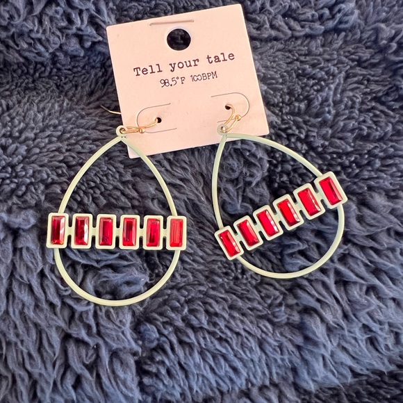 Beautiful light turquoise with red stone earrings! - Picture 2 of 4